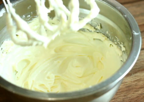 想吃泡芙不用出去買了,自己在家就能做!奶油泡芙制作方法,什么口味都能做